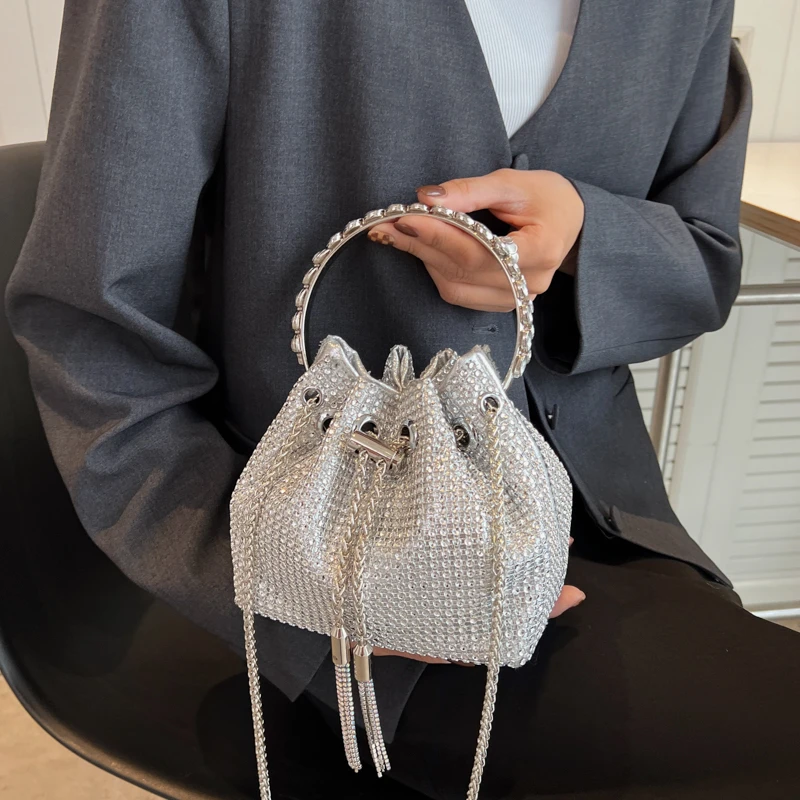 

Female Designer Bags Luxury Handbags for Women 2022 Bucket Bags Ladies Crossbody Shoulder Bags Chains High Quality Purses Brand