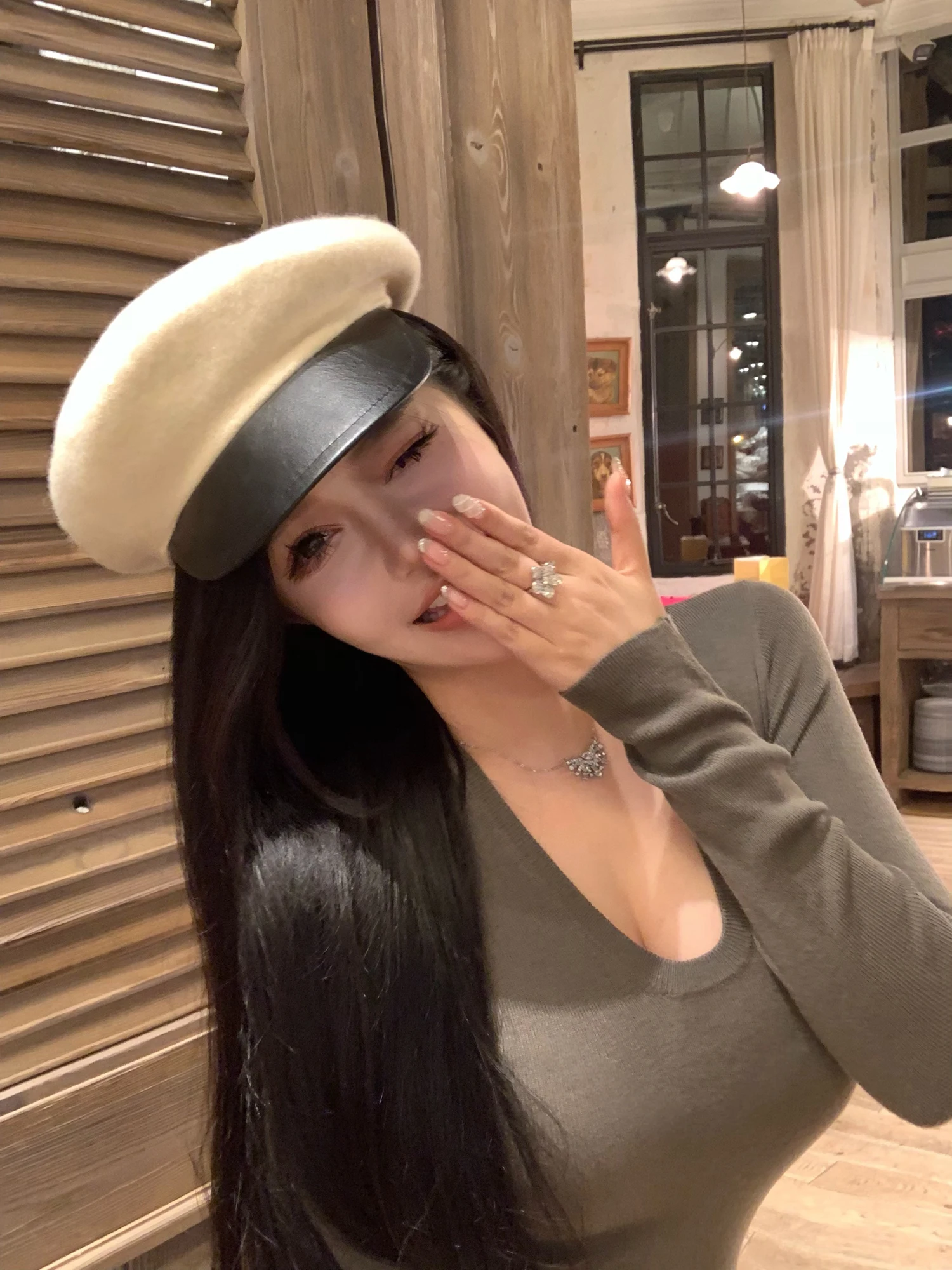 Виола [Романтический фейерверк] Graf * Ожерелье с высокой линией бисера на шее