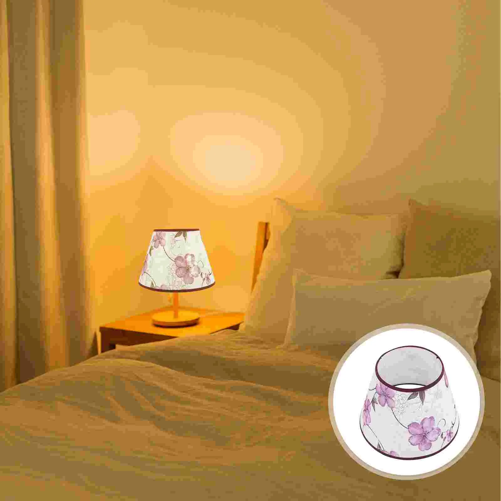 

Тканевый абажур с цветочным рисунком