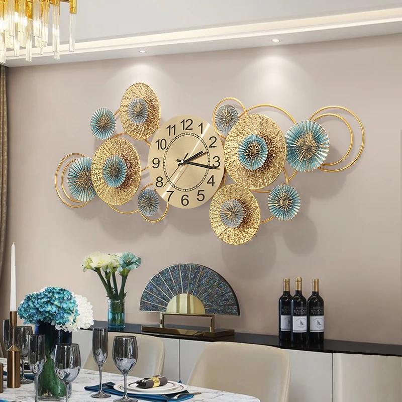 

Luxury Wall Clocks Modern Living Room Metal Fancy Silent Art Wall Watch Kitchen Stylish Horloge Murale Home Decorating Items