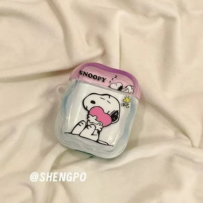 Фото Чехол для наушников в стиле аниме с изображением Снупи, подходит для Airpods Pro 2-го поколения, беспроводной Bluetooth-чехол для наушников, новая модель Airpods 4-го поколения. №3