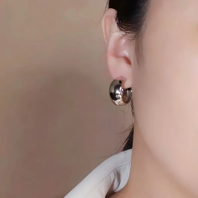 Женские серьги-кольца из латуни с блестящими серебряными вставками 18 К