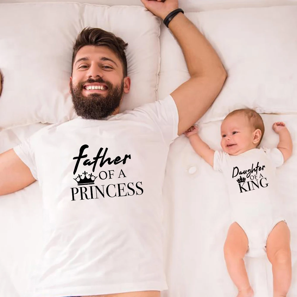 

Креативная одежда отца принцессы/дочери короля летние белые топы с круглым вырезом для матери и сына Y2K стильная семейная футболка