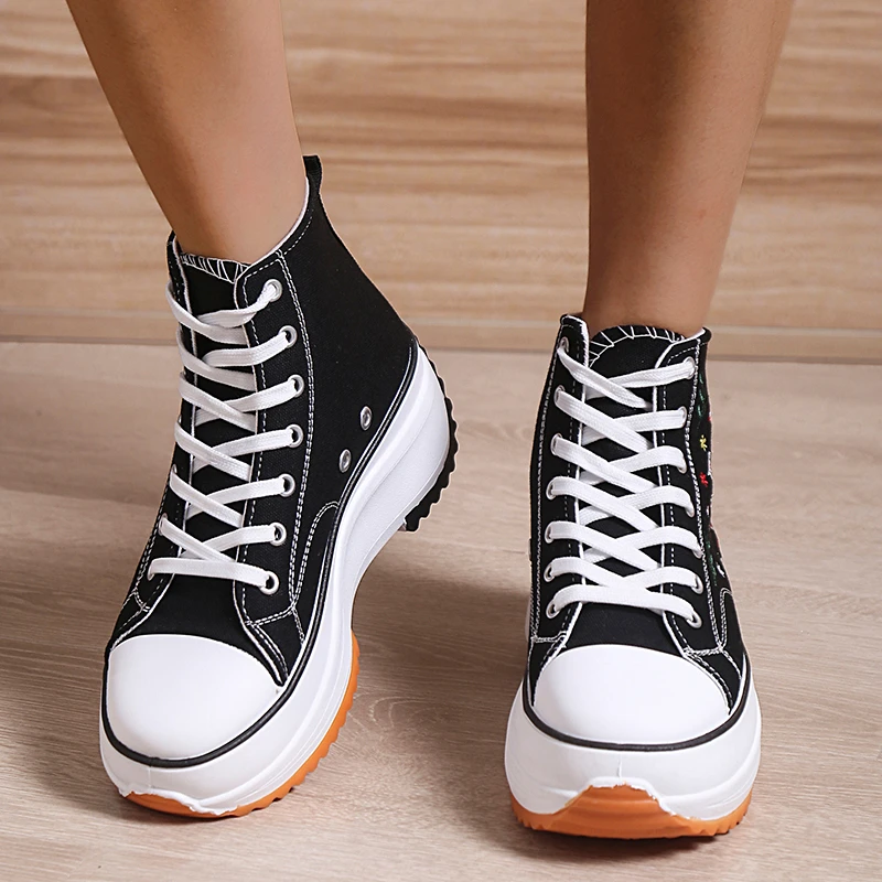 New High Top Sneakers Women 2022 Fashion Embroidered Platform Canvas Shoes Ladies Casual Short Boots Zapatos De Mujer
