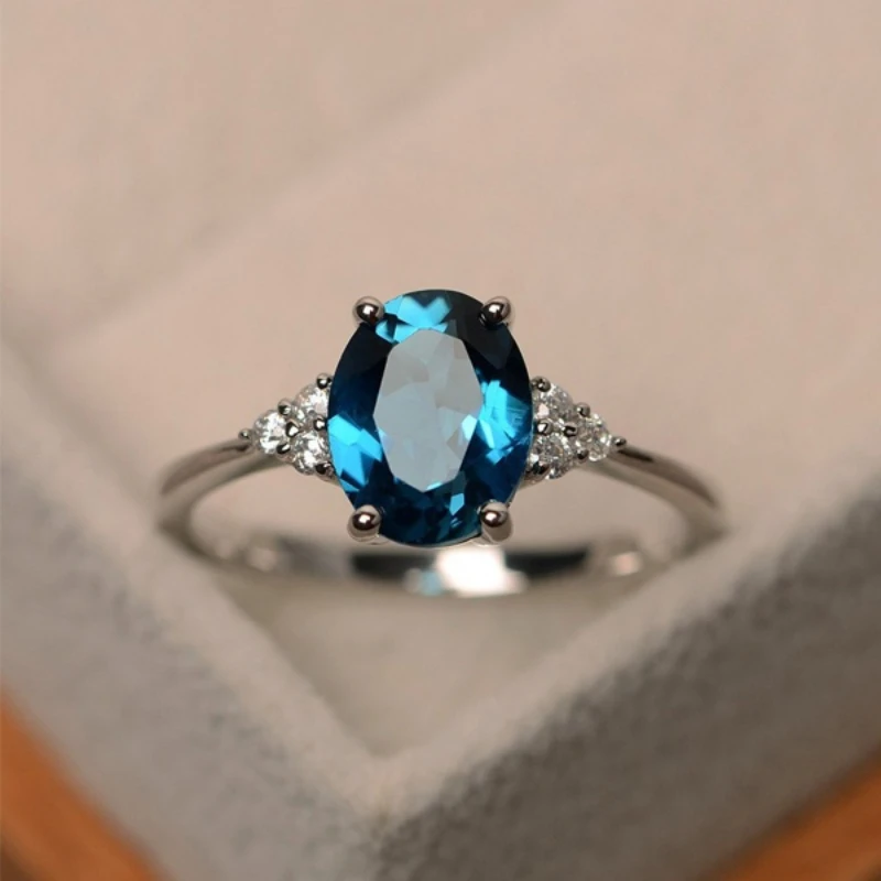 

Dainty Blue Oval Crystal Ring for Women Simple Style Engagement Ring Love Ring Ladys Fashion Wedding Rings Jewelry Party Gifts