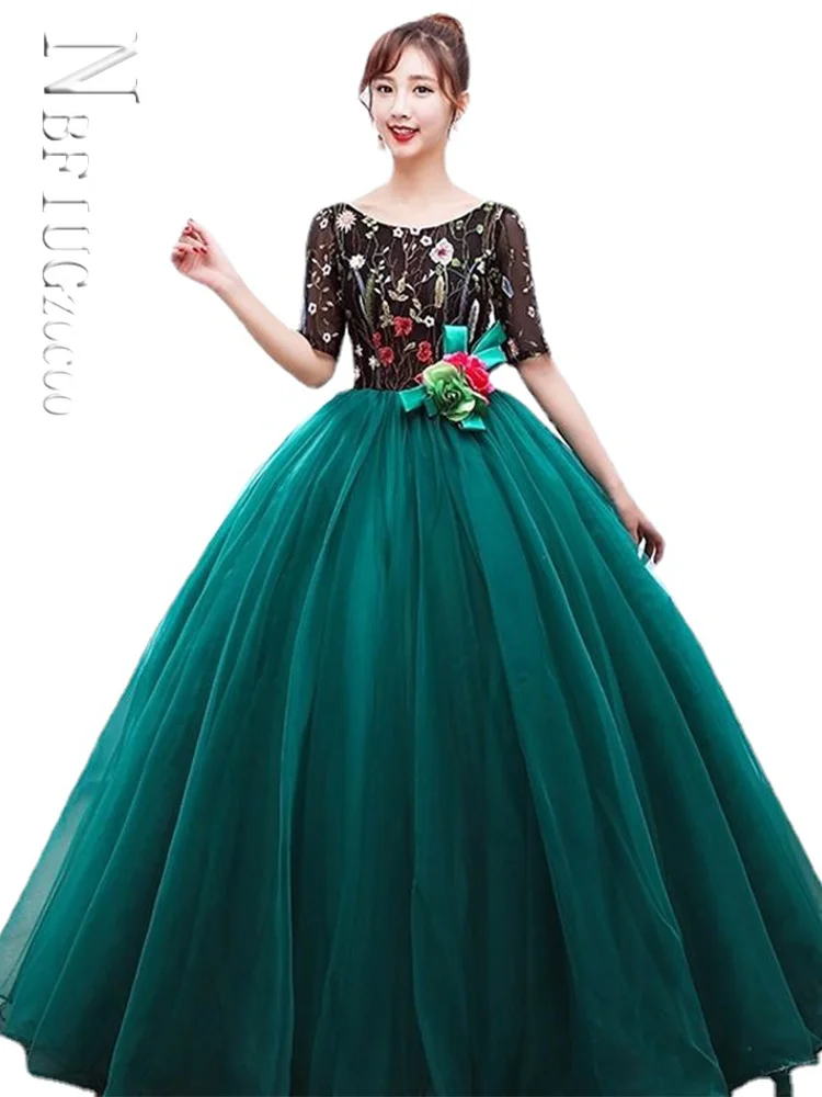 2022 Elegant Patchwork Green Color Women Quinceanera Dresses Short Sleeve Flower Decor Female Prom Dresses