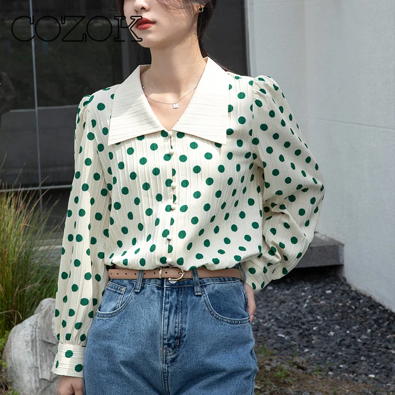 

COZOK Vintage French lapel green polka dot puffed sleeves and shoulders women's chiffon shirt 2023 early spring new women's top
