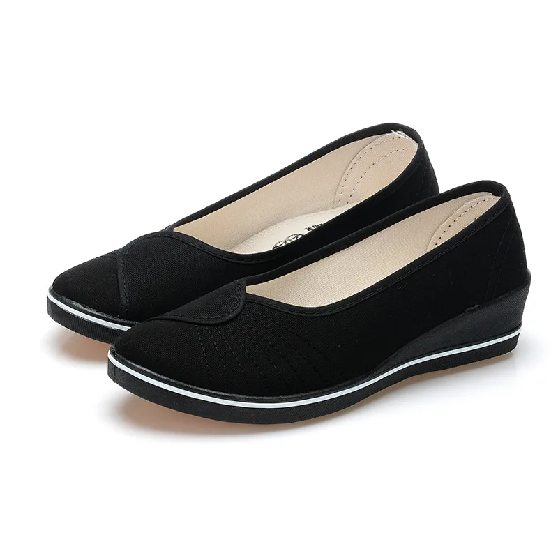 

Spring Summer Knitting Flats Shoes for Women 2023 New Breathable Ladies Sneakers Comfort Soft Sole Casual Shoes Woman Plus Size