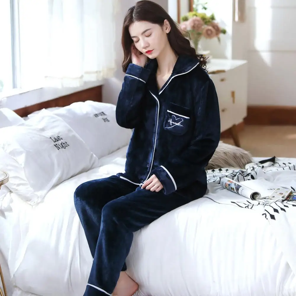 2 Pieces Winter Women Thicken Warm Soft Pajamas Female Flannel Pajamas Set Mujer Long Sleeve Sleepwear for Girls Ladies Pyjamas