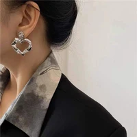 new silver color pearl earrings aesthetic for women vintage trendy design irregular heart dangle drop earrings wedding jewelry