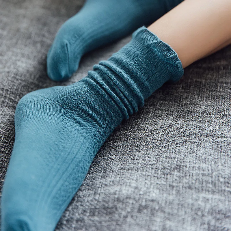 Однотонные женские хлопковые термоноски с рюшами и свободные длинные носки в