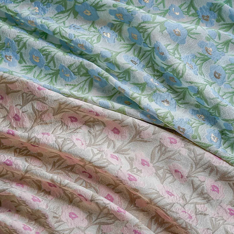 

NO9 2023 The New Spring Yarn-dyed Embossed Bubble Small Florals Jacquard Fabric DIY Sewing Materials Women's/Girls Dress Clothes