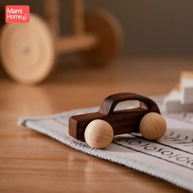 

1pc Baby Toys Wooden BPA Free Beech Wood Teether Cartoon Car Organic Wooden Car Montessori Toys For Children Teething Nurse Gift