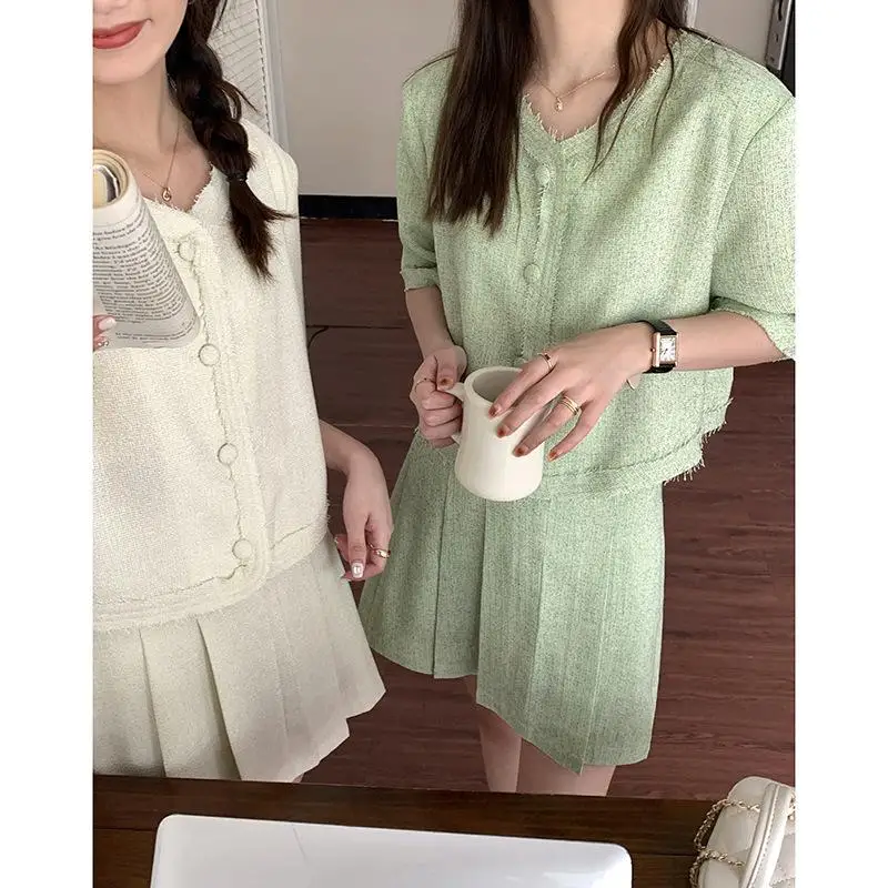 2022 Summer Loose Short-Sleeved Round Neck Top Korean Single Breasted Solid Shirt Female Simple Tassel Green Apricot Blouse