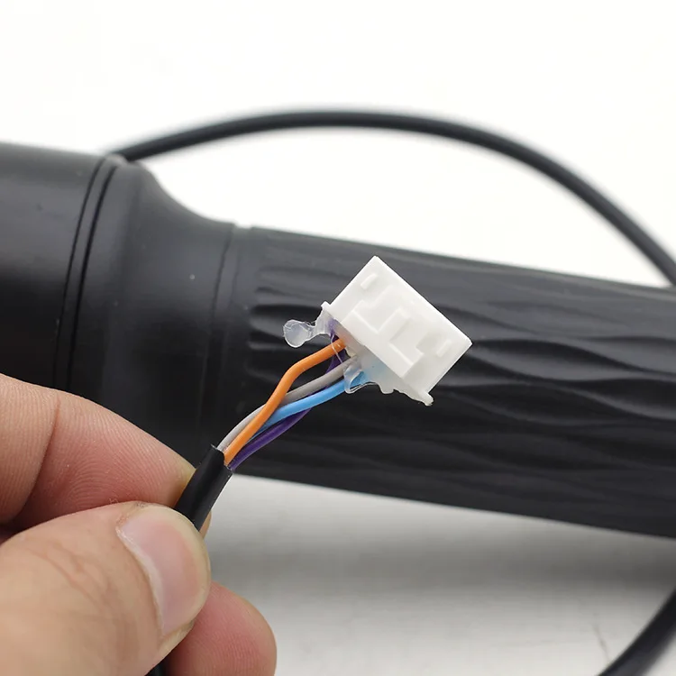Фото Новая электрическая ручка газа с датчиком Холла для электровелосипедов Aima, мотоциклов и трициклов, правая №2