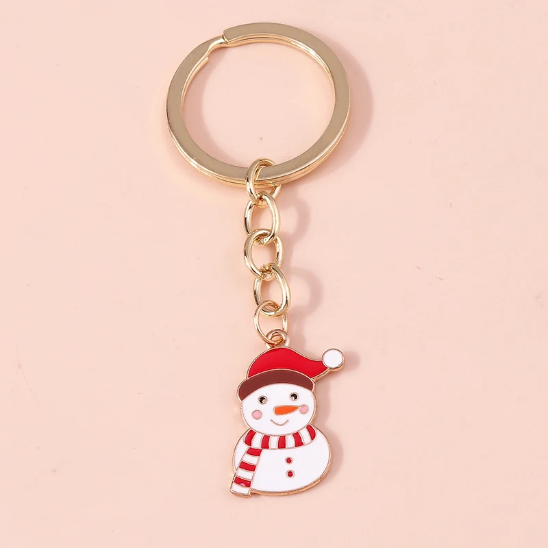 

Cute Enamel Christmas Snowman Keychains for Car Key Festival Gifts for Women Men Handbag Pendants Keyrings DIY Accessories