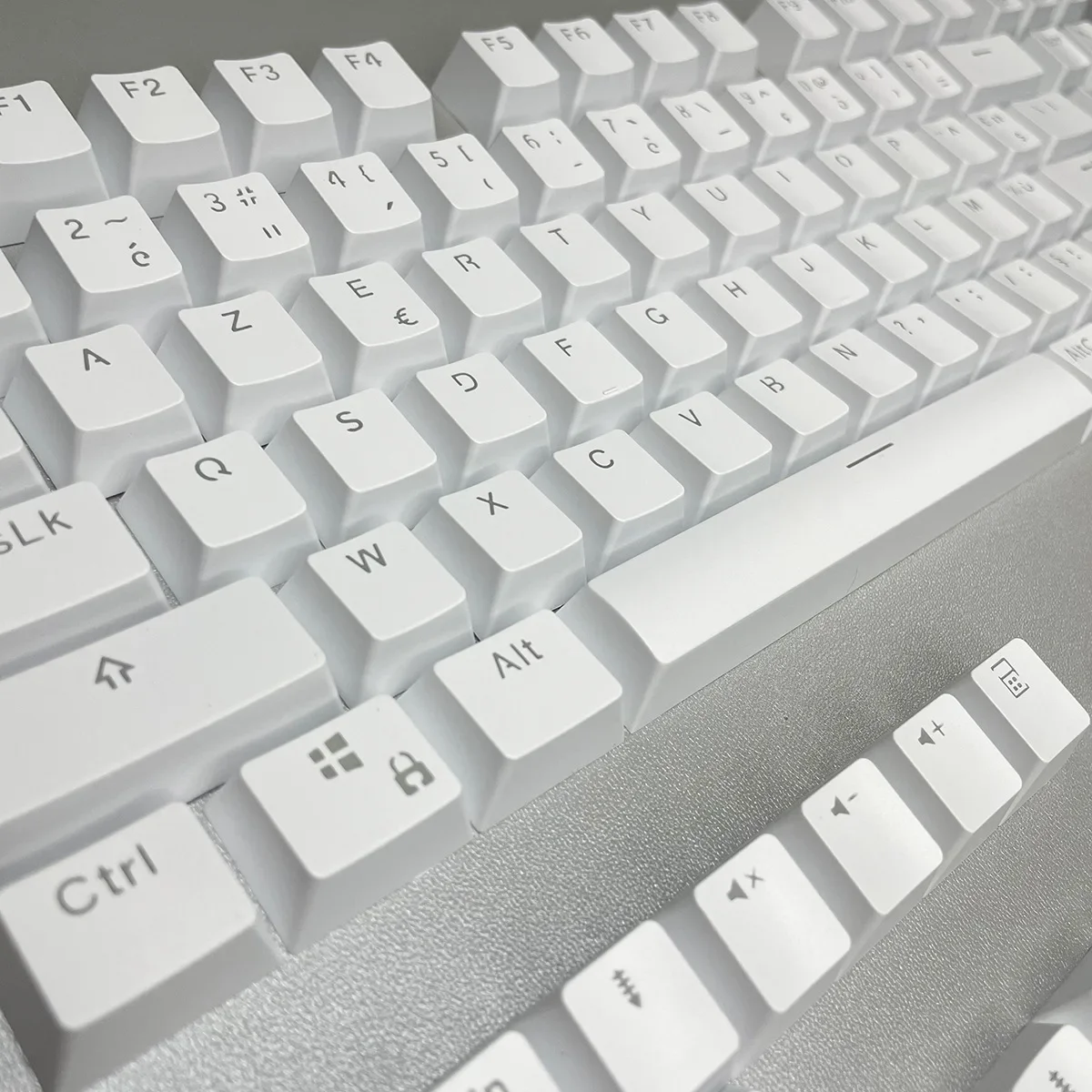 Колпачки для клавиш с французской раскладкой полный набор из 132 высота OEM