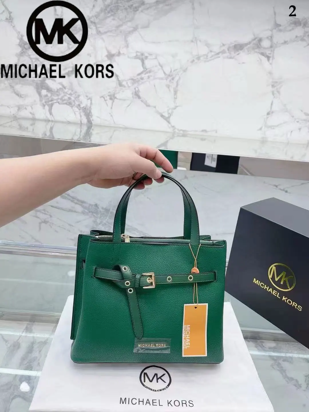Фото Новая высококачественная женская сумка Michael Kors 2026 года, классический дизайн, большая вместимость, люксовый бренд, стильная повседневная сумка №2