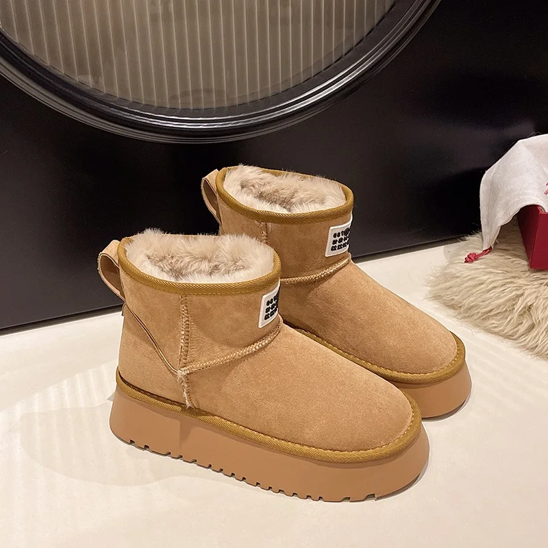 Обувь Белые сапоги до середины икры. Зимняя обувь. Австралийские сапоги. Женские