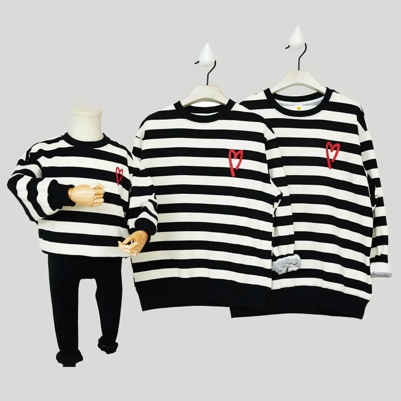 Новинка весна-осень 2023 Одинаковая одежда для всей семьи футболка с длинным