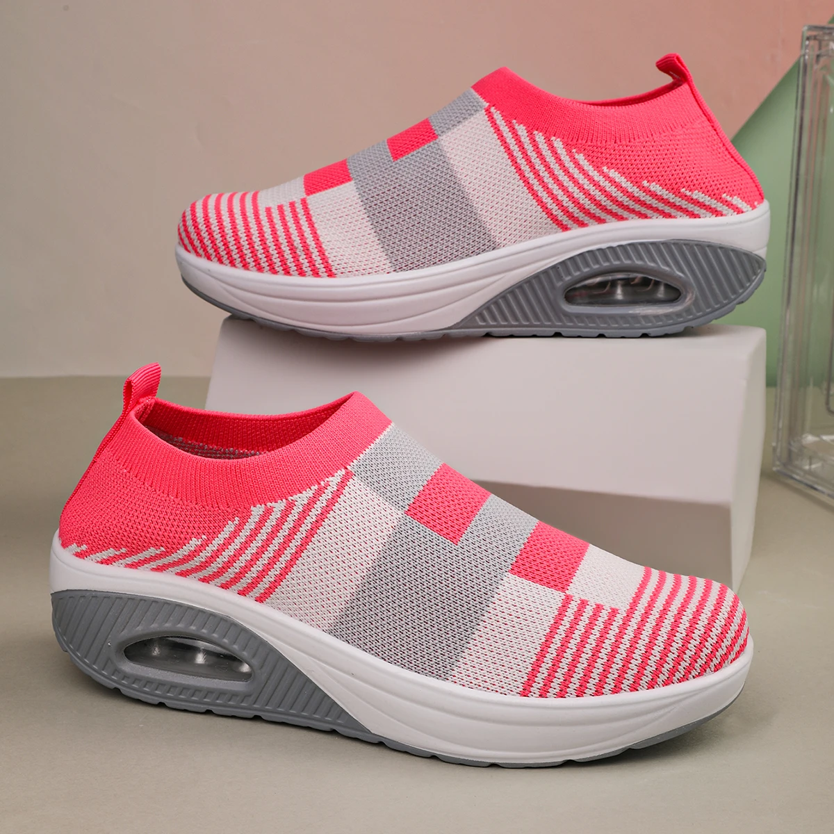 Тренировочная обувь дышащие женские повседневные кроссовки с сеткой