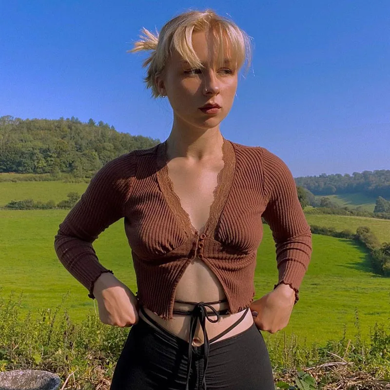 

Женский короткий топ с длинным рукавом, трикотажная Однотонная футболка в рубчик с V-образным вырезом и кружевной отделкой на пуговицах, Нов...