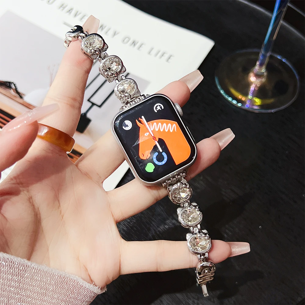 

Cute Women Metal Strap for Apple Watch Band 40mm 41mm 42mm 44mm 45mm 38 49mm Luxury Bracelet for Iwatch 8 7 6 5 4 Se 3 2 Ultra