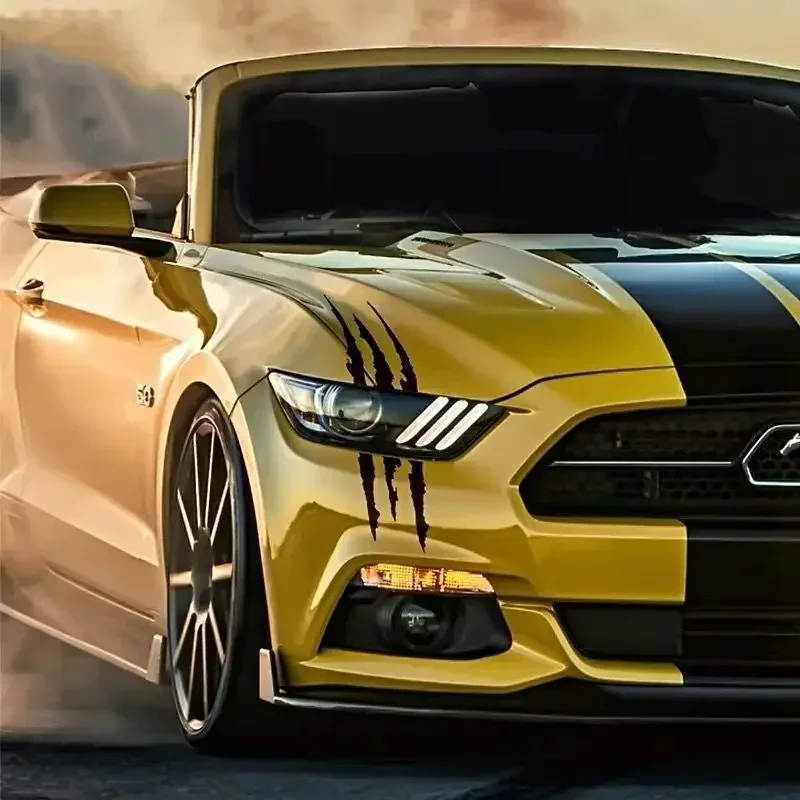 Наклейка на автомобиль 10 см