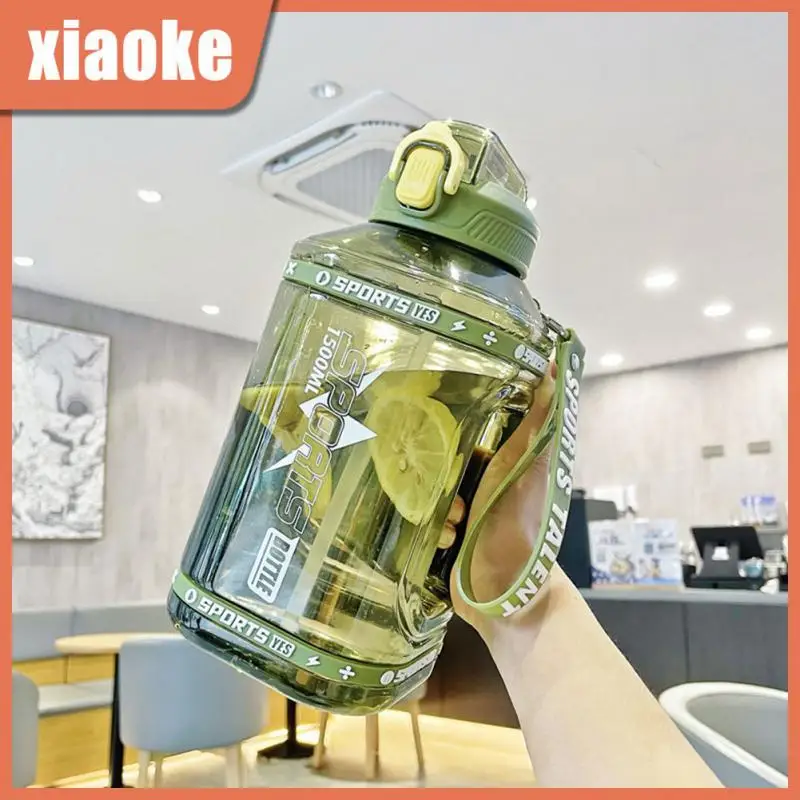 

Large-capacity Fitness Tons Bucket Water Bottle With Straw 2300ml Water Bottle Wholesale Outdoor Exercise Travel Bottles 2023