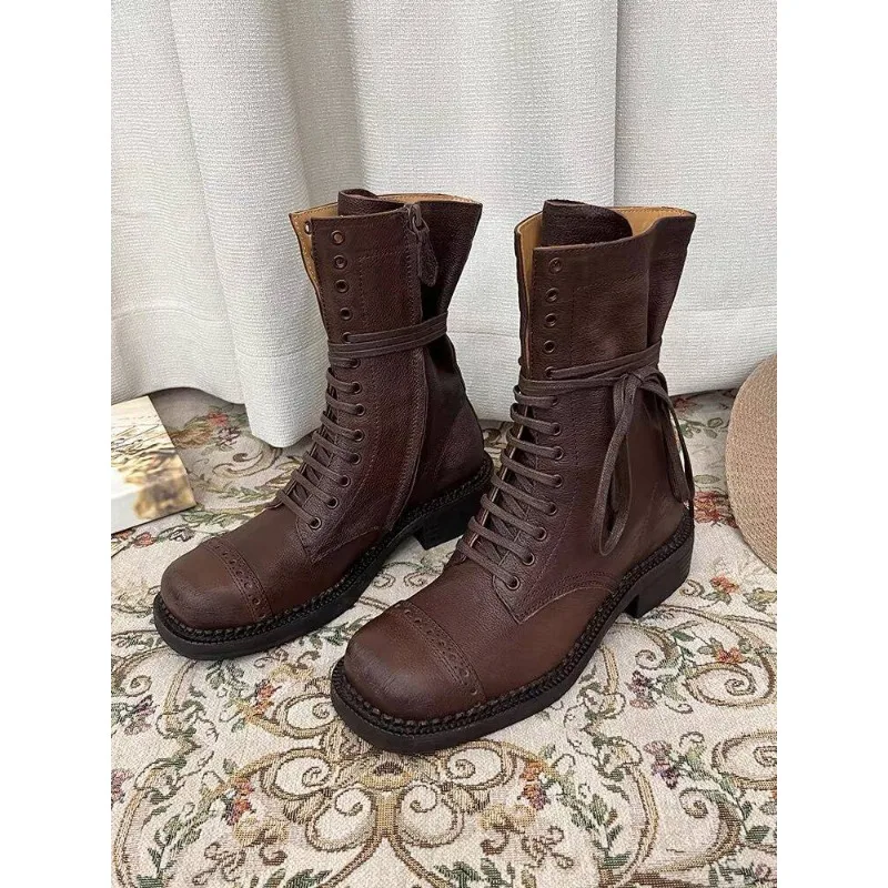 Ботинки женские на шнуровке