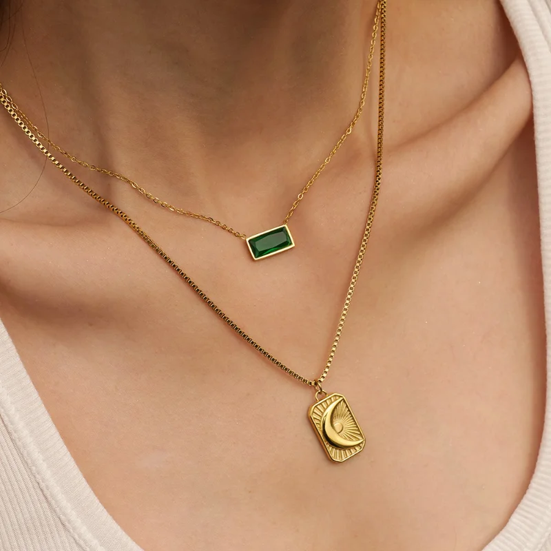 

Minar Unusual Green CZ Zircon Rectangle Sun Coin Medallion Pendant Necklaces Women 18K Gold Titanium Steel Double Layered Choker