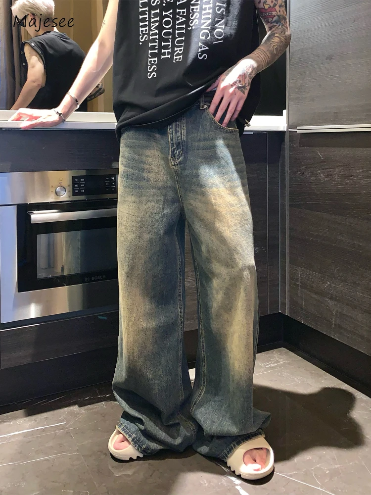 Джинсы мужские