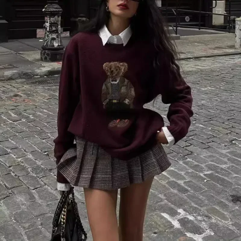 Женский свитер Zekye с вышивкой медведя