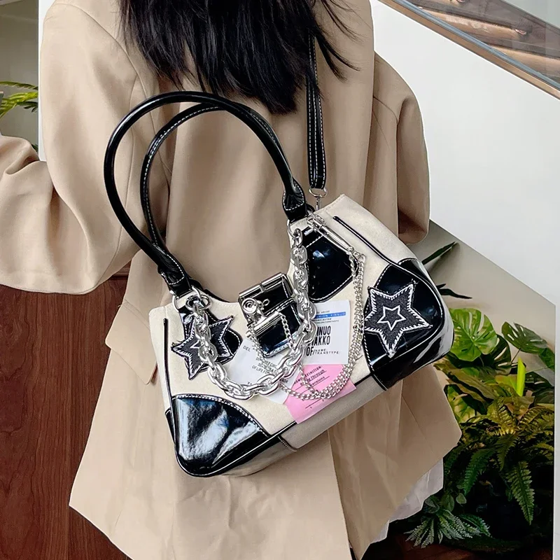 Женская сумка Y2k разных цветов черная через плечо с аппликацией в виде звезд