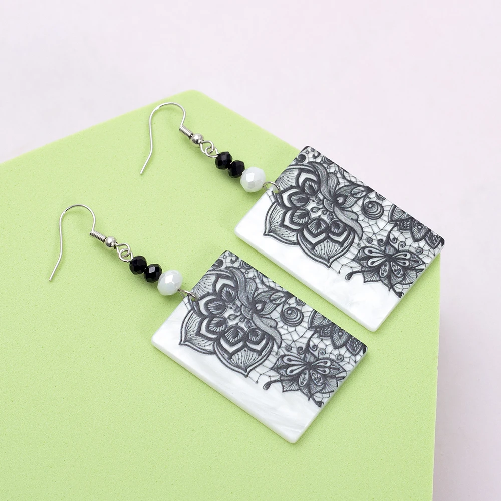 Женские акриловые серьги с цветочным принтом Relievo