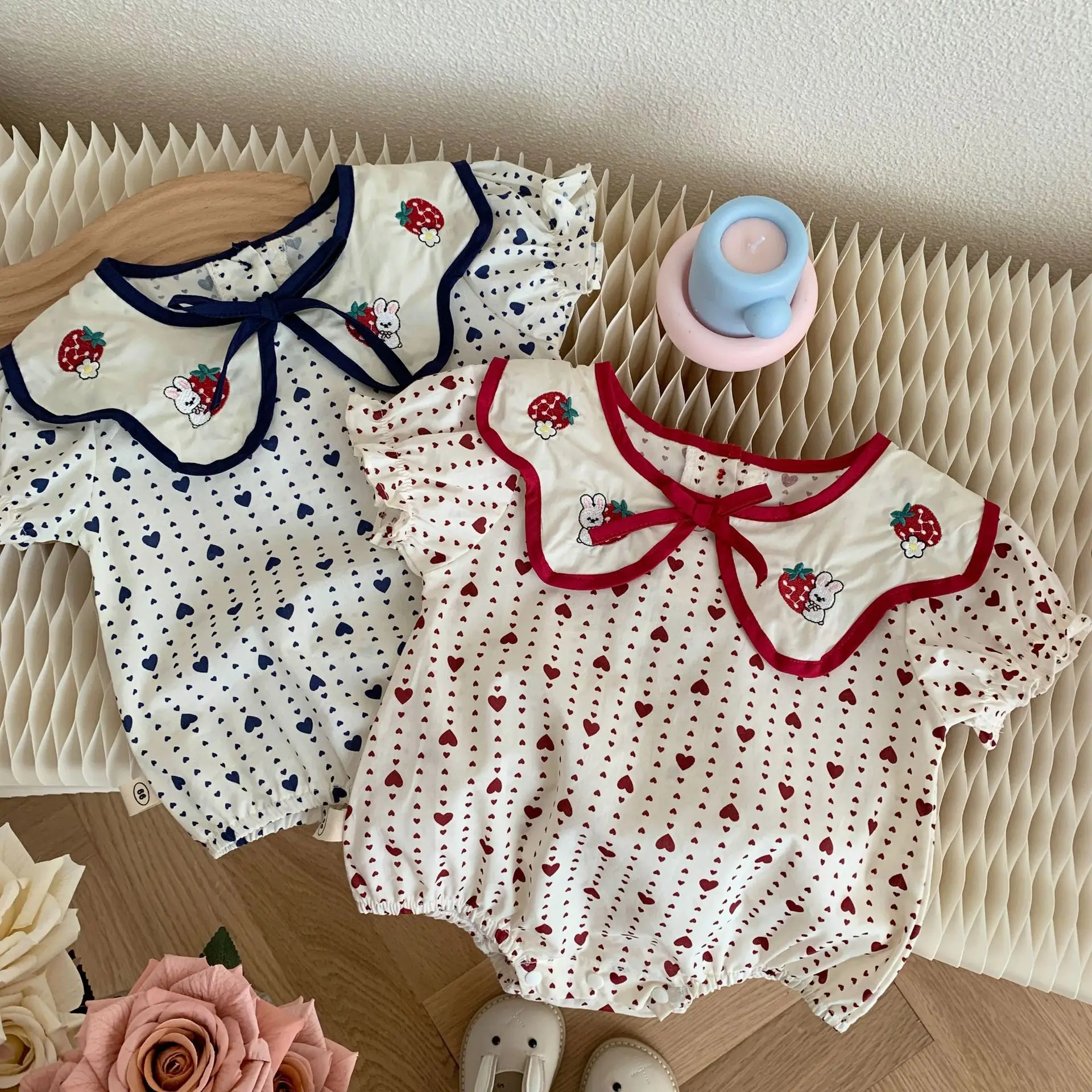 

Детский комбинезон с бантом, с коротким рукавом