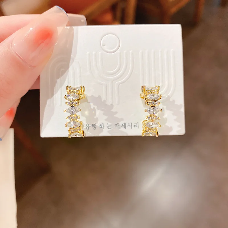 

Real Gold Plated Silver Needle Diamond Zircon Earrings (korean Version) Dongdaemun Fashionable Niche Versatile Temperam