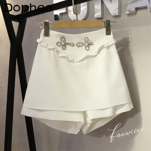 

2022 Summer Shorts Womans New Fashion Beads Ruffled High Waist Slimming A- Line Wide Leg Casual Office Lady Outfits