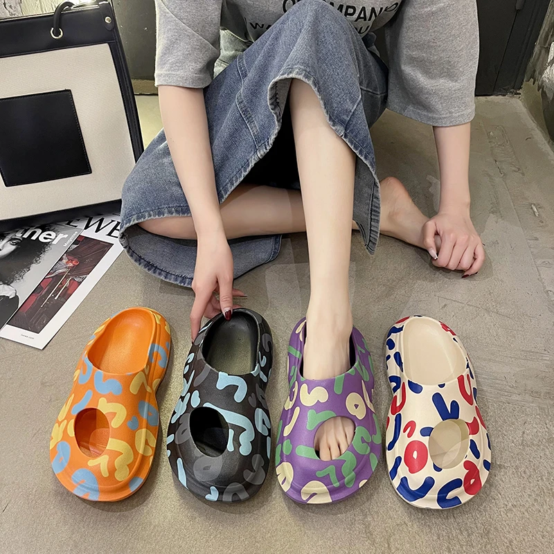 

Shoes Woman 2022 Med Slippers Flat Fretwork PU Rubber PVC Slides Shoes Woman 2022 Slippers Flat Med Rubber Fretwork PVC Slides