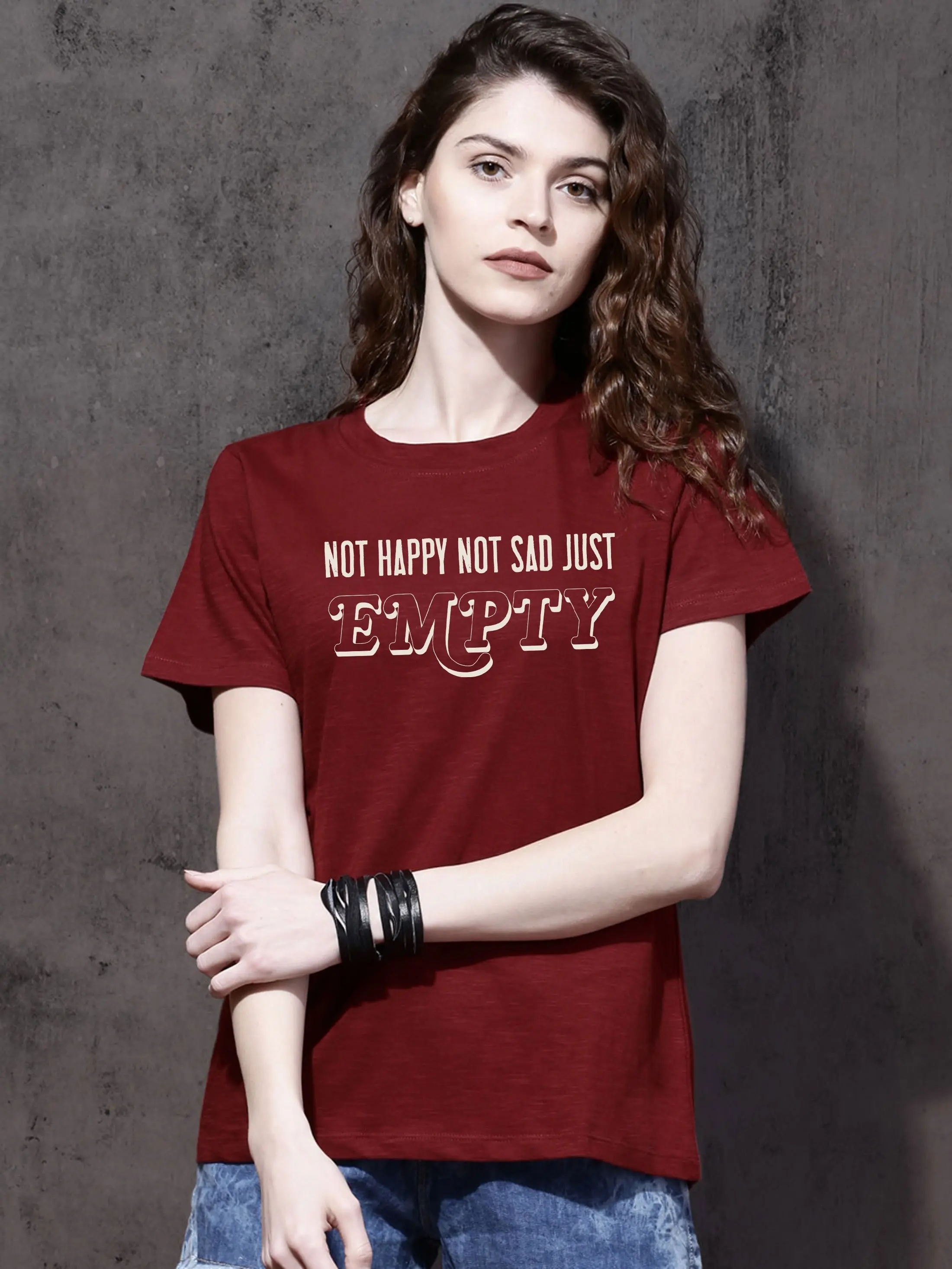 Женская футболка унисекс с надписью Not happy sad just Blank