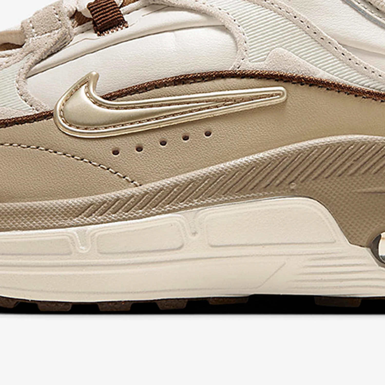 Фото Оригинальные женские кроссовки Nike AIR MAX BLISS с мягкой амортизацией и низким верхом FV3637-070 №3
