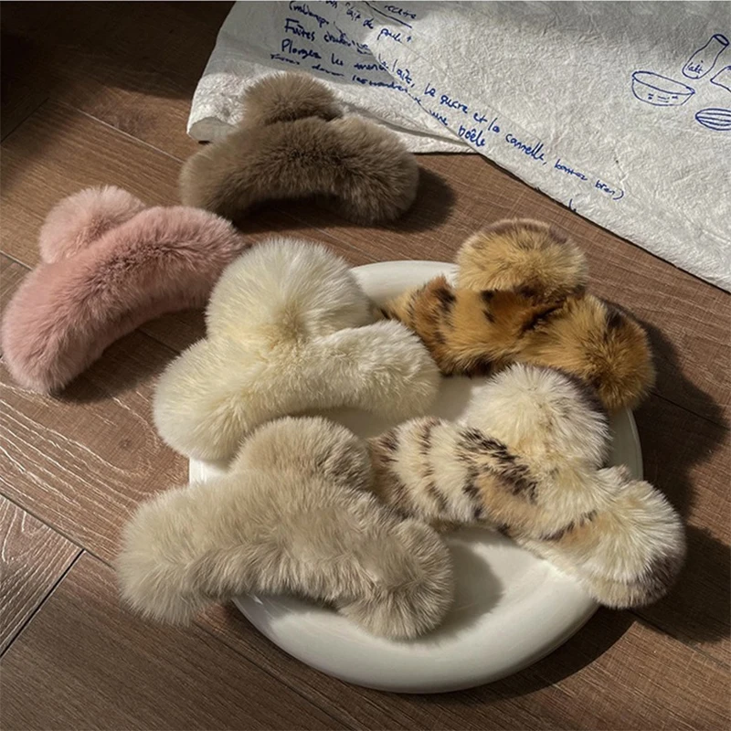 Фото Женская заколка-краб из искусственного меха, зимняя шпилька из кроличьего меха №3