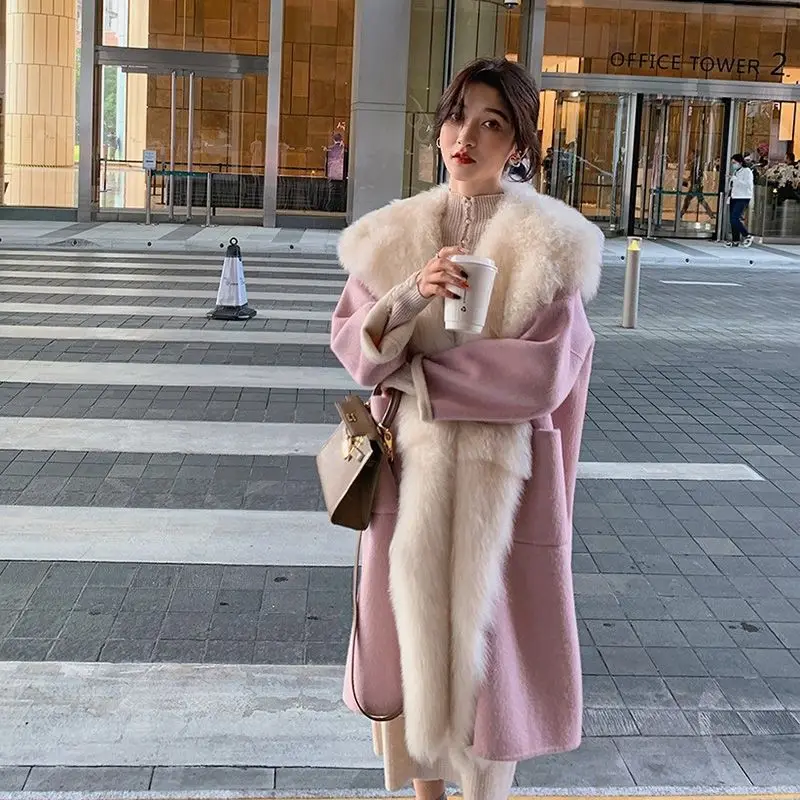 

Woman Winter New Fashion Elegant Faux Fur Coat Female Elegant Fluffy Thick Warm Artificial Fox Fur Woolen Jacket Outerwear G70