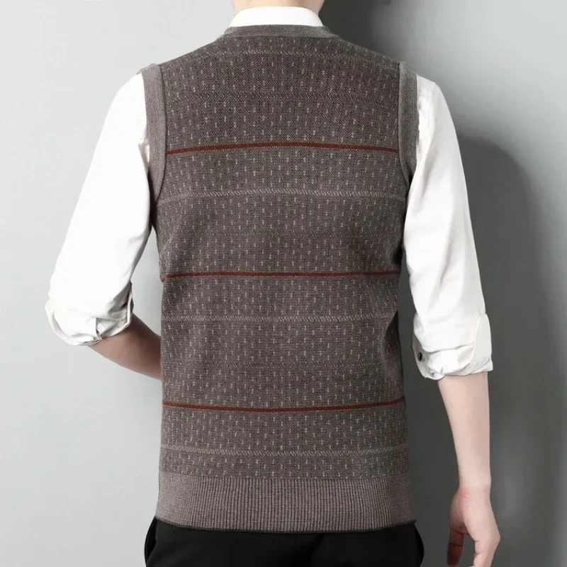 Мужской жилет без рукавов с v-образным вырезом классический деловой