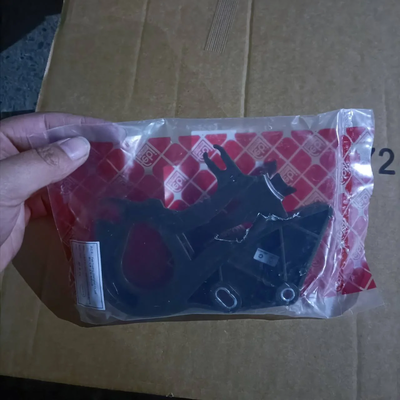 

chain tensioner Hexagon Bolts and Flat Washers sprocket b mw 3 E4 6 guide Bezel Guide Rail trim cover Slideway snap cover