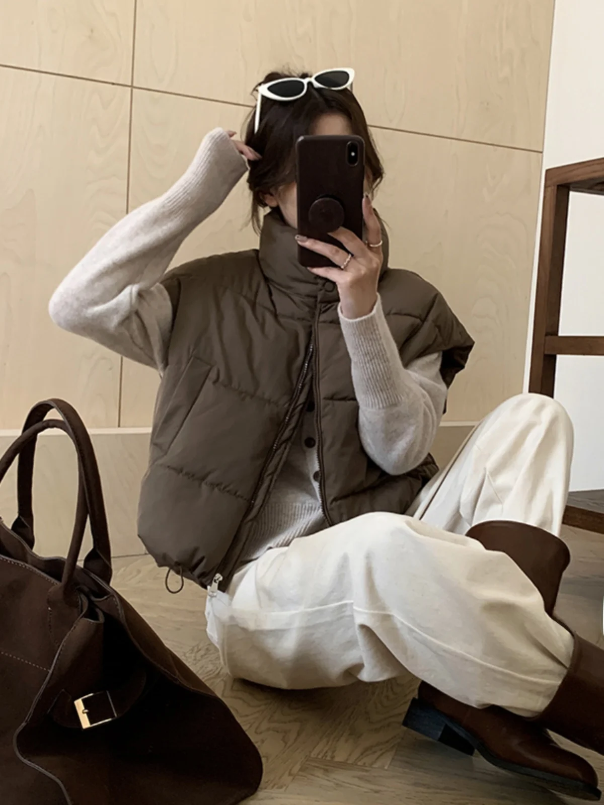 Зимний плотный пуховой жилет корейской серии с хлопковой подкладкой женский