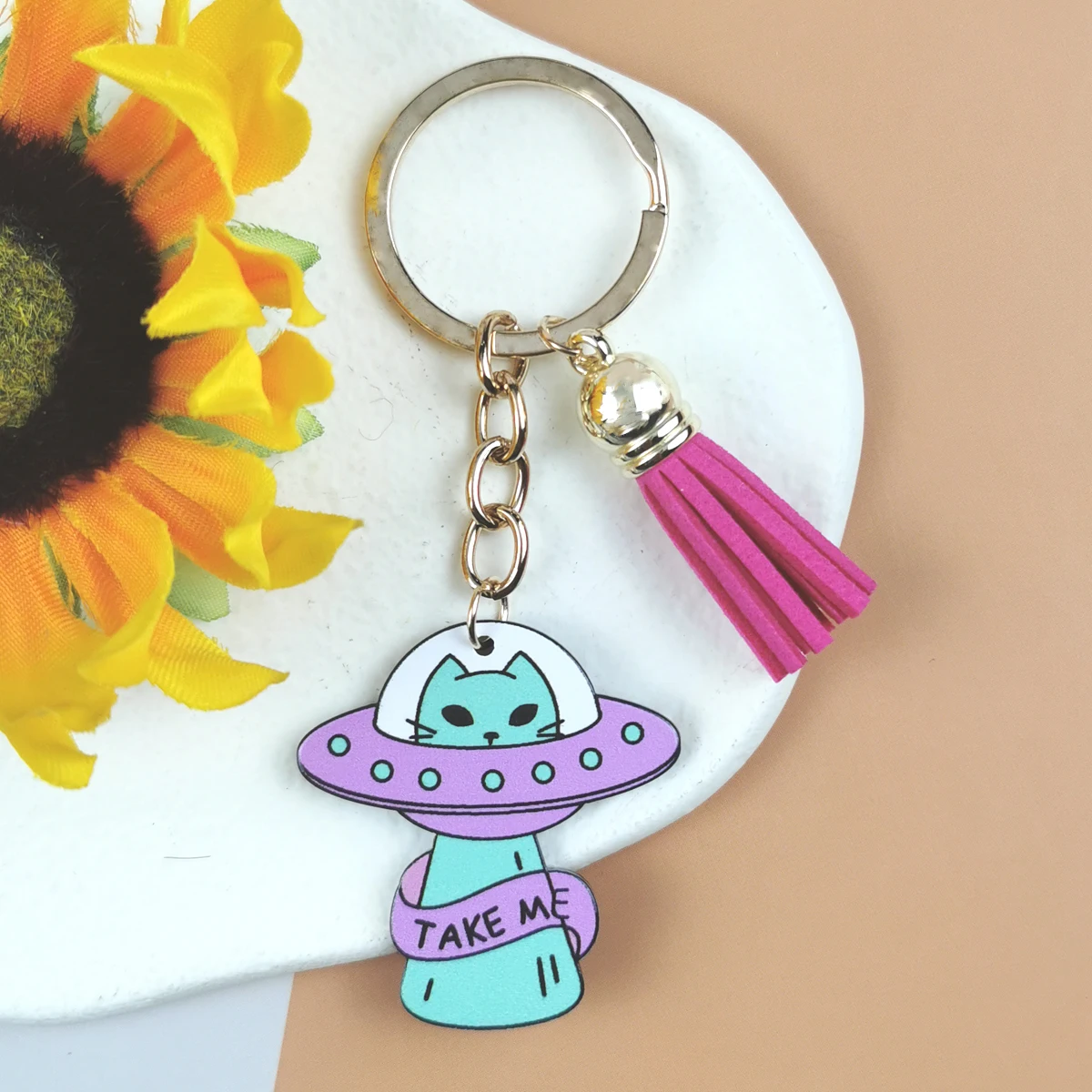 

2pcs Tassel Acrylic Spaceship Alien Cat Keychain for Men Women Kids Keyring Gift