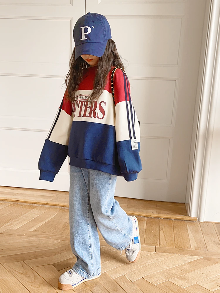 

2022 spring new boys and girls round neck pullover stitching national tide college style alphabet print sweater top