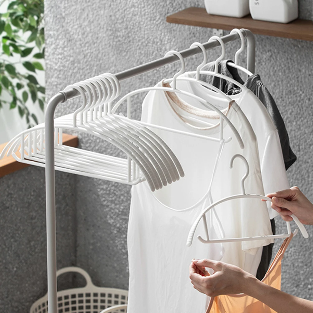 

Clothes Household Traceless Clothes Hanger Plastic Shoulder Wide Semicircle Arc Design Hangers Antiskid And Space Saving Hanger