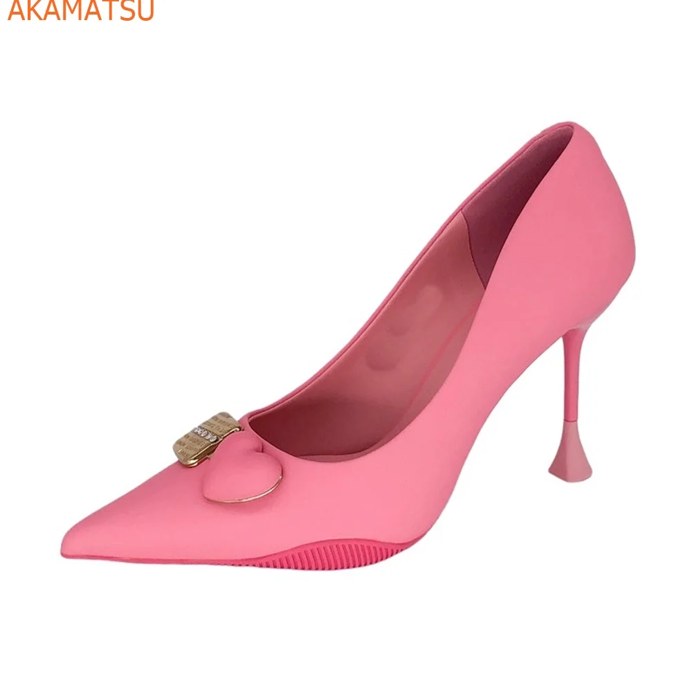 

Pointed Toe Shallow Women Pumps Stiletto Heels Heart Shape Cover Heel Solid Fashion Sexy Niche Design Metal Button Women Shoes